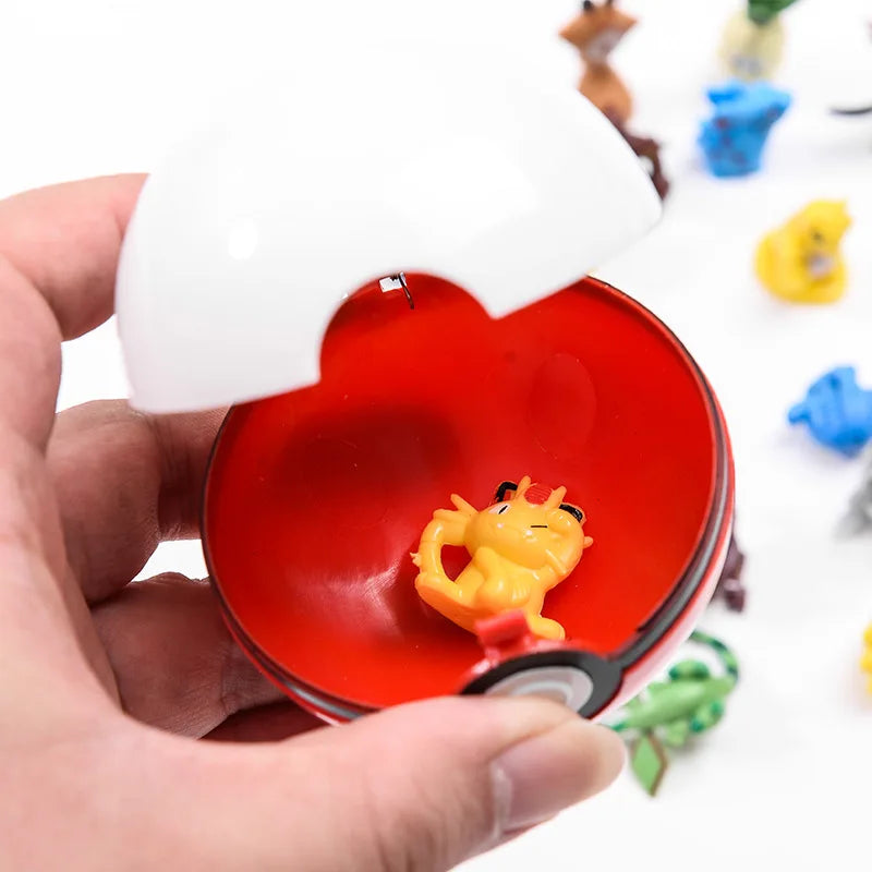 Poké Ball con Figura Pokémon – Master Ball + Mini Figura Coleccionable